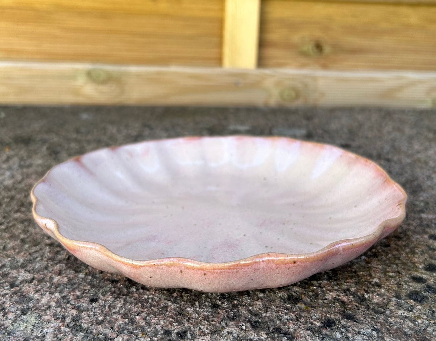 Tallrik Blomma mellanstor rosa